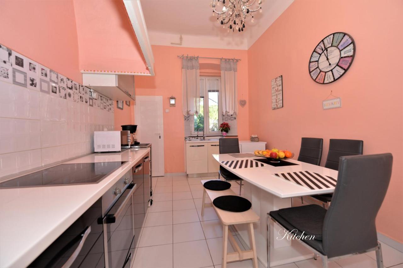 Apartman Nikki Kolovare Beach Zadar Exterior foto