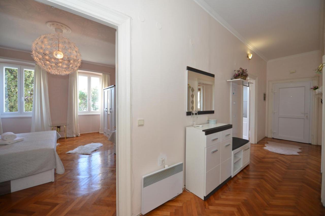 Apartman Nikki Kolovare Beach Zadar Exterior foto