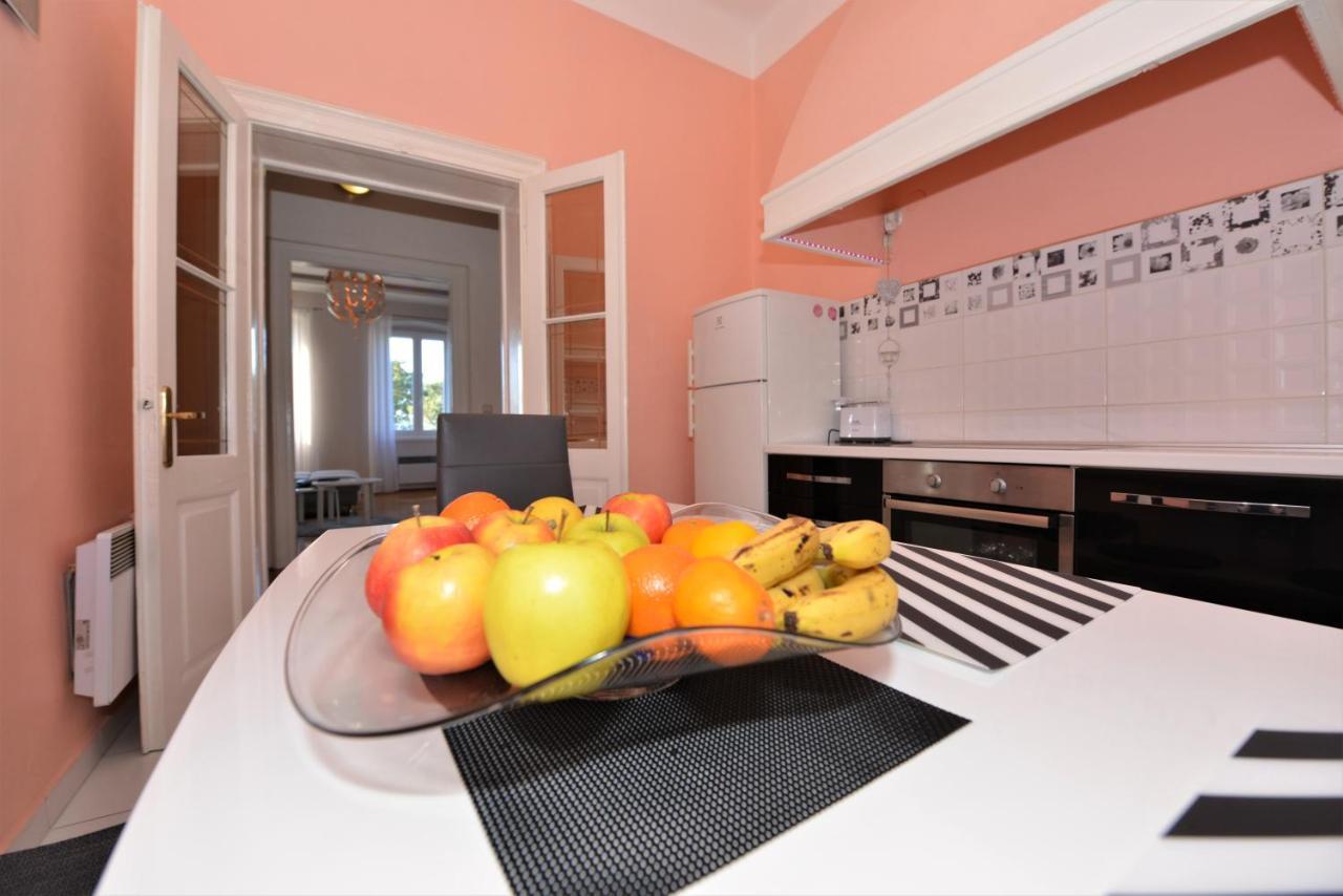 Apartman Nikki Kolovare Beach Zadar Exterior foto
